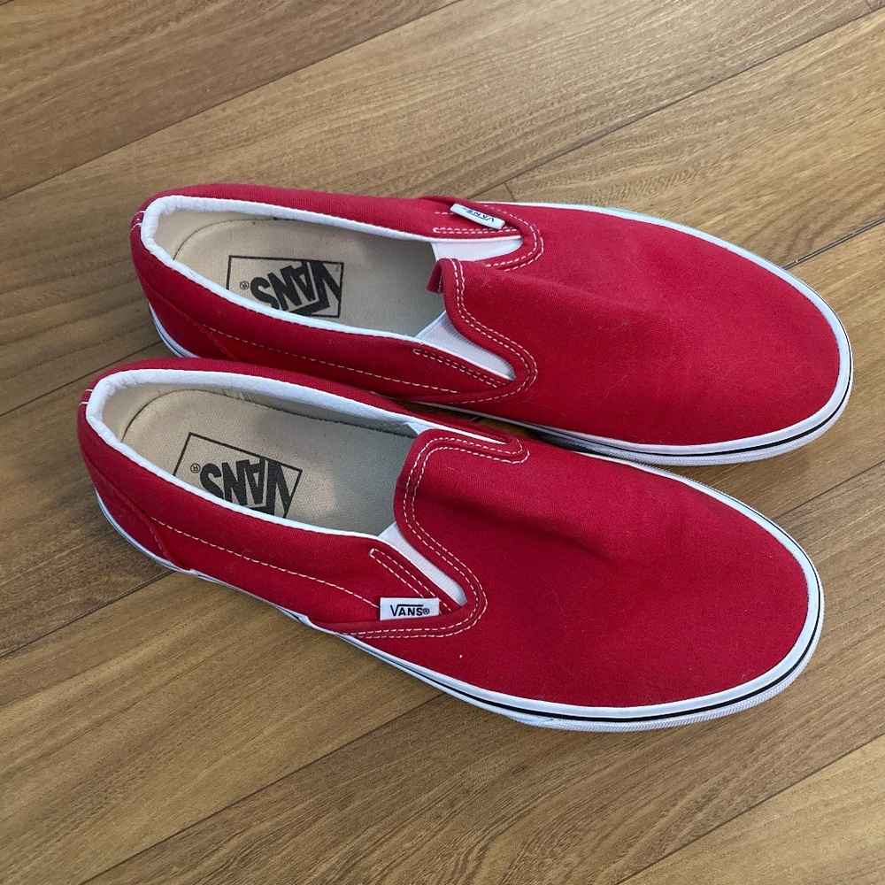 Mens Sz 9 Women Sz 10.5 Vans Classic Slip On Red Casual Canvas Lifestyle Skate